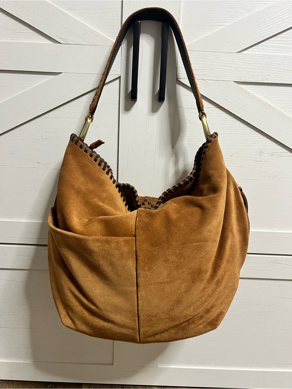HOBO Harley Suede Bag in Oak Barrel Brown Hand  Stitched Whipstitch w hidepocket - Picture 4 of 16